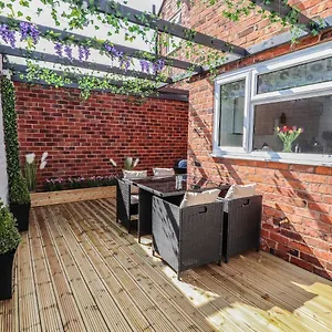  Apartment Sykes